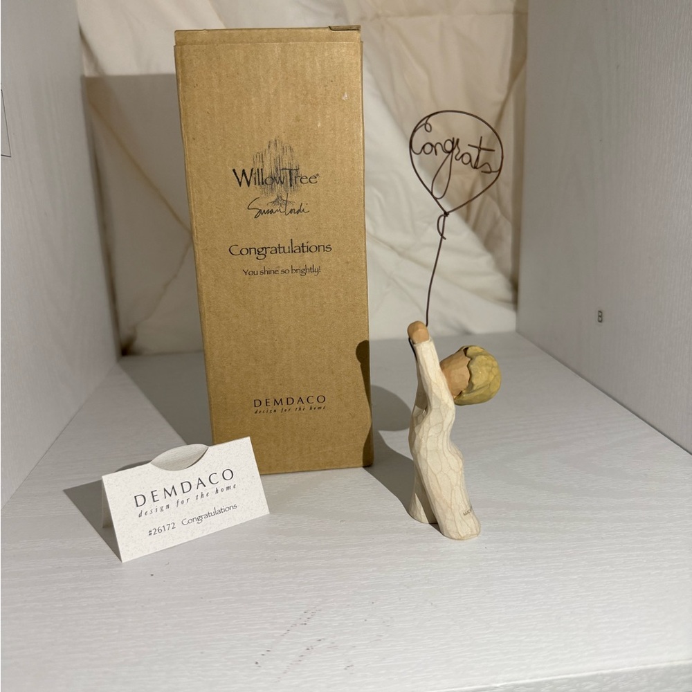 Willow Tree 'Congrats' (2005)Figurine by Susan Lordi